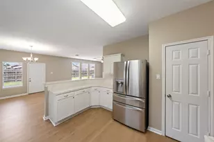 16306 Autumn Leigh Dr, Houston, TX 77083 - Photo 15