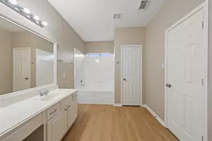 16306 Autumn Leigh Dr, Houston, TX 77083 - Photo 23
