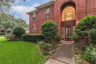 4122 Harbour Cove Cir, Missouri City, TX 77459 - Photo 3