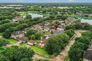 4122 Harbour Cove Cir, Missouri City, TX 77459 - Photo 5