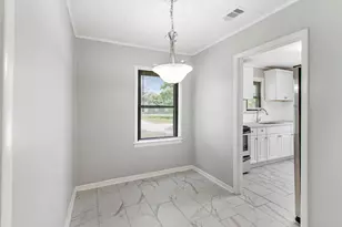 1202 13th St N, Texas City, TX 77590 - Photo 5