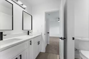 8205 Carver Rd, Houston, TX 77088 - Photo 25