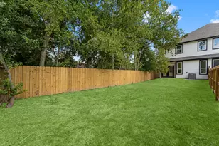 8205 Carver Rd, Houston, TX 77088 - Photo 31