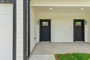 8205 Carver Rd, Houston, TX 77088 - Photo 37