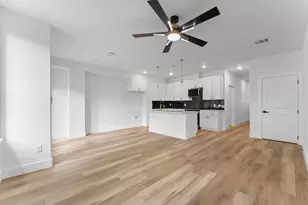 8205 Carver Rd, Houston, TX 77088 - Photo 17