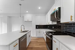 8205 Carver Rd, Houston, TX 77088 - Photo 13
