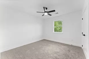 8205 Carver Rd, Houston, TX 77088 - Photo 23