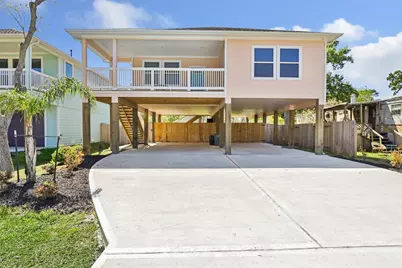 353 Bay Oaks Drive, La Porte, TX 77571 - Photo 1