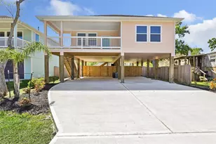 353 Bay Oaks Dr, La Porte, TX 77571 - Photo 1