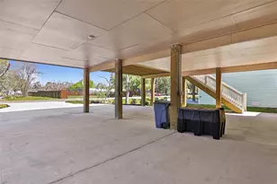 353 Bay Oaks Dr, La Porte, TX 77571 - Photo 5