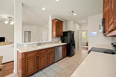 9611 Oxford Grove Drive, Houston, TX 77095 - Photo 13