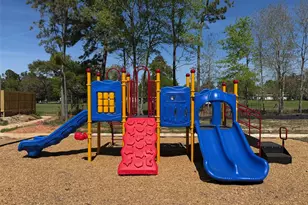 2734 Discovery Trails Ct, Conroe, TX 77301 - Photo 17