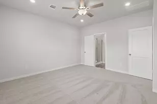460 Long Br Dr, Dayton, TX 77535 - Photo 11