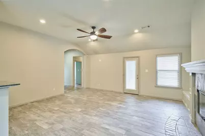 13613 Vail Drive, Montgomery, TX 77356 - Photo 5