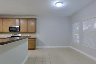 12043 Belle Ct, Pinehurst, TX 77362 - Photo 7