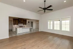 6560 Brayfield Ln, Beaumont, TX 77706 - Photo 7