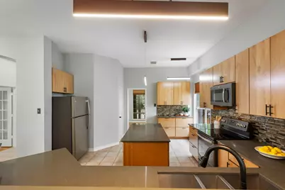 6 E Cottage Green Street, The Woodlands, TX 77382 - Photo 15