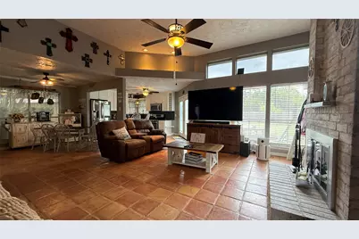 430 Enfield Drive, Highlands, TX 77562 - Photo 7
