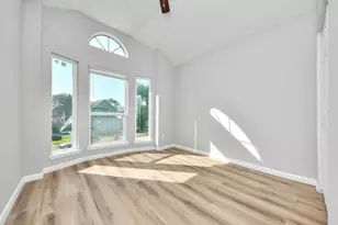 4450 Hidden Trace Ct, Houston, TX 77066 - Photo 23