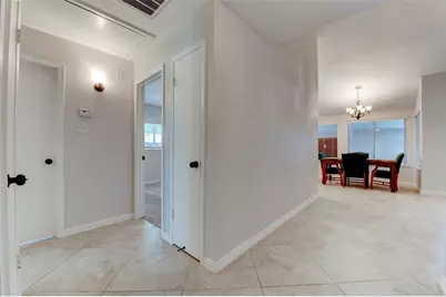 10703 Highland Woods Drive, Sugar Land, TX 77498 - Photo 5