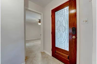 10703 Highland Woods Drive, Sugar Land, TX 77498 - Photo 3