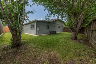 10703 Highland Woods Dr, Sugar Land, TX 77498 - Photo 31