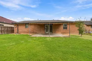 5223 Heathercrest St, Houston, TX 77045 - Photo 21