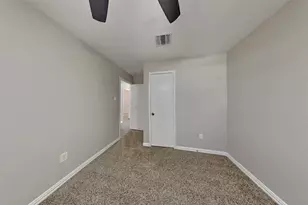 5315 Derbyshire Dr, Katy, TX 77493 - Photo 13