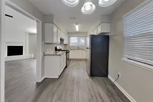 5315 Derbyshire Dr, Katy, TX 77493 - Photo 5