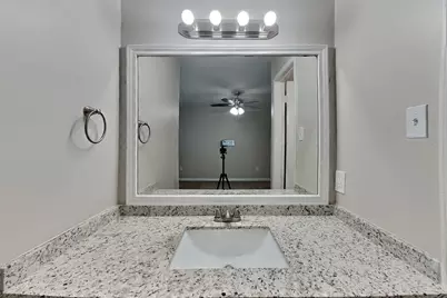 5315 Derbyshire Drive, Katy, TX 77493 - Photo 9