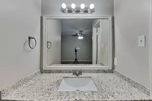 5315 Derbyshire Dr, Katy, TX 77493 - Photo 9