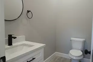 765 Enterprise St, Houston, TX 77088 - Photo 7