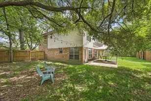 381 Oakshire Ct, League City, TX 77573 - Photo 29