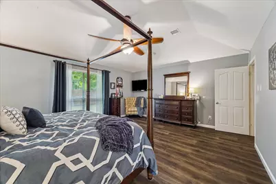 381 Oakshire Court, League City, TX 77573 - Photo 19