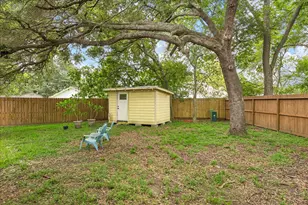 381 Oakshire Ct, League City, TX 77573 - Photo 27