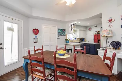 1023 Cardinal Avenue, Sugar Land, TX 77478 - Photo 15