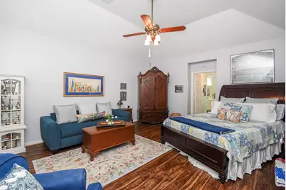 1023 Cardinal Avenue, Sugar Land, TX 77478 - Photo 17