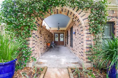 1023 Cardinal Avenue, Sugar Land, TX 77478 - Photo 1