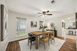 813 Lakeview Dr, Sugar Land, TX 77498 - Photo 9