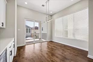 5631 Kiam St, Houston, TX 77007 - Photo 9