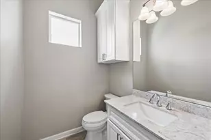 5631 Kiam St, Houston, TX 77007 - Photo 11