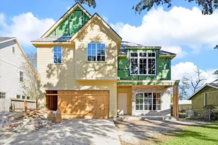 1050 W 42nd St, Houston, TX 77018 - Photo 1