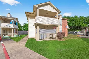 11500 Meadow Ln, Houston, TX 77477 - Photo 1