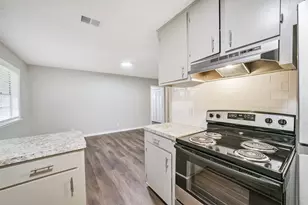 3531 Midwest Dr Dr, Bryan, TX 77802 - Photo 3