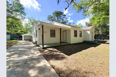 3206 Avenue K, Bay City, TX 77414 - Photo 1