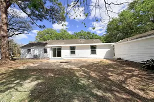 3206 Avenue K, Bay City, TX 77414 - Photo 21