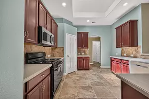 2014 Foxgate Dr, Rosenberg, TX 77471 - Photo 9
