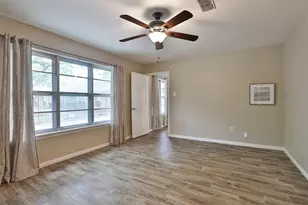 2706 Stetson Ln, Houston, TX 77043 - Photo 25