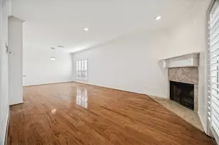 2220 Bering Dr, Houston, TX 77057 - Photo 5