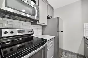 8931 Gaylord St, Houston, TX 77024 - Photo 19
